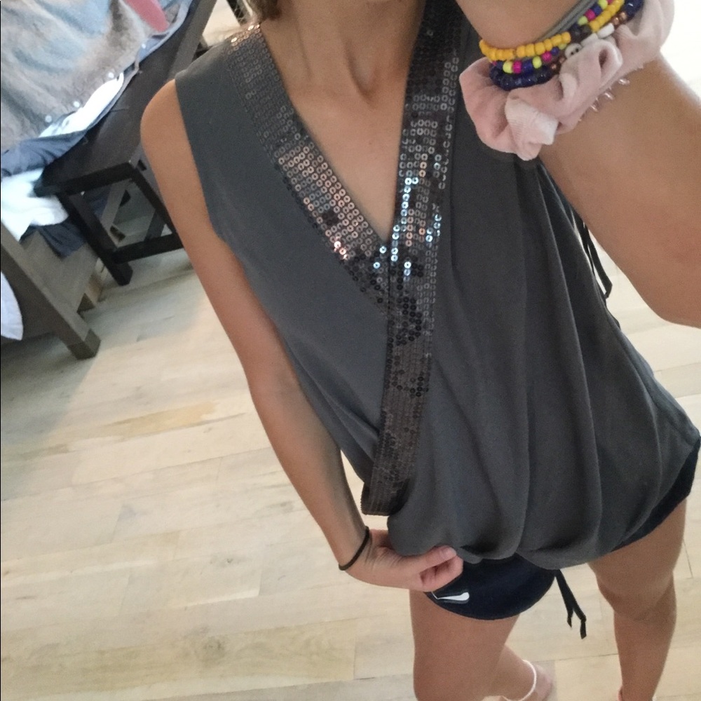 Sequin gray top